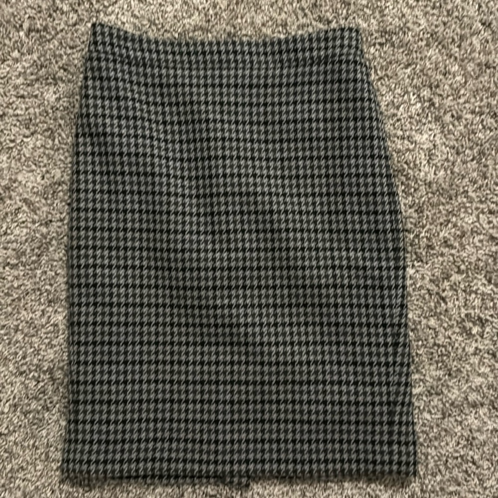 J.Crew skirt black and gray houndstooth